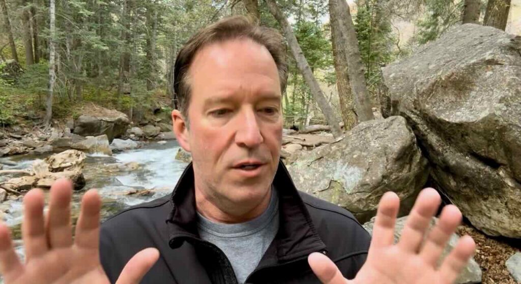 Ego Addiction: This video describes how ego addiction is the hardest addiction to break and the primary addiction that leads into all other addictions. MC Just be